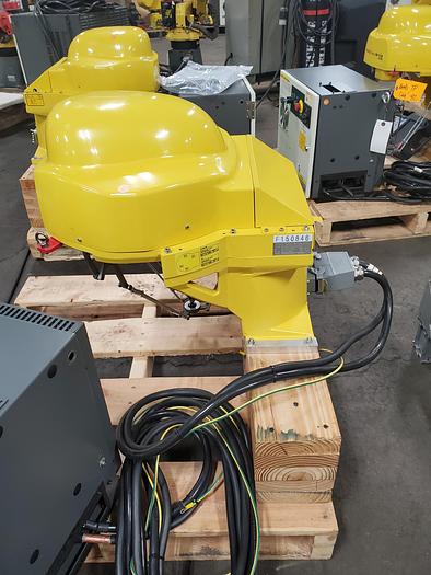 Used Fanuc M-1iA/0.5S Industrial Spider Robot
