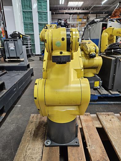 Used Fanuc LR Mate 200iC Industrial Robot With R-30ia Controller