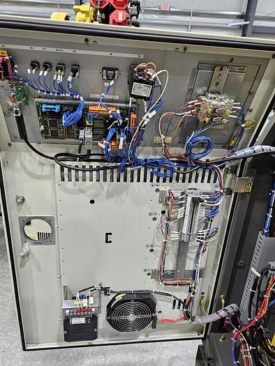 Used Dual Fanuc M-710ic/20L Industrial Robot System With 35' Track