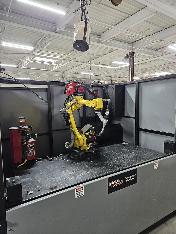 Used Lincoln Automate 5 Cell Fanuc Arcmate 0ib Industrial Welding Robot And R-30ib Controller