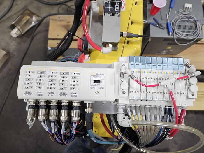 Used 2017 Fanuc M-10ia/12 Industrial Robot With R-30ib Controller, Vision, and Custom EOAT with 2 finger and 1 suction gripper - F197602