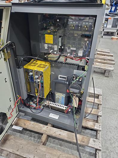 Used Fanuc Arcmate 120ib Industrial Welding Robot With R-J3IB Controller