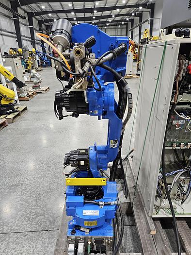 Used Yaskawa MA1400 Industrial Welding Robot with DX100 Controller and Motoweld RL350