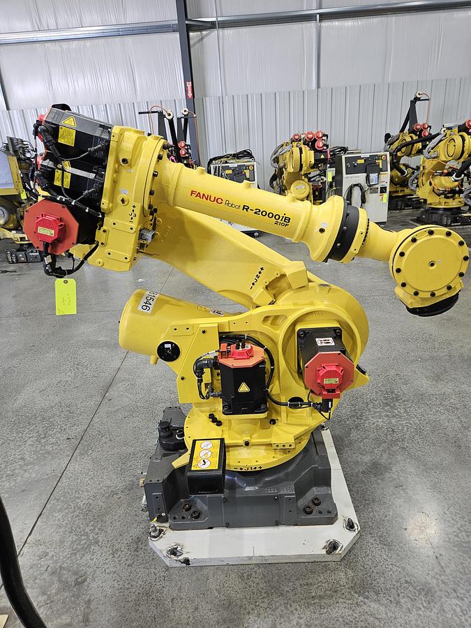 Used Fanuc R-2000ib/210F Industrial Robot With R-30ia Controller