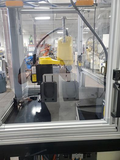 Used Fanuc Sr-3ia Industrial SCARA robot with R-30ib Plus Controller and Enclosure