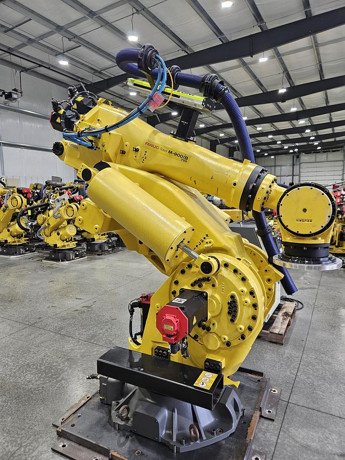 Used Fanuc M-900ib/700 Industrial Robot With R-30ib Plus Controller
