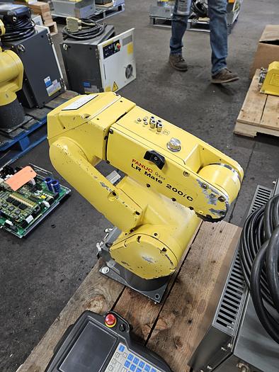 Used Fanuc LR Mate 200ic Industrial Robot With R-30ia Controller