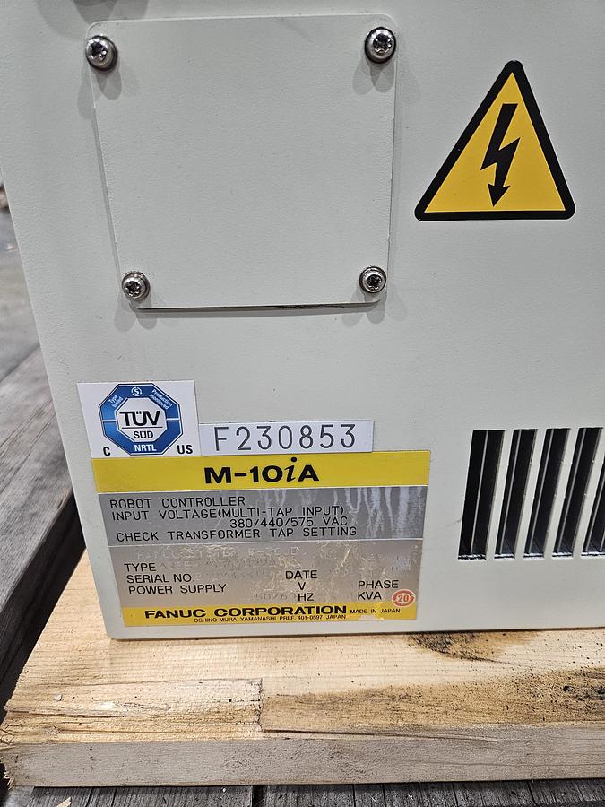 Used Fanuc M-10ia/12 Industrial Robot With R-30ib Controller
