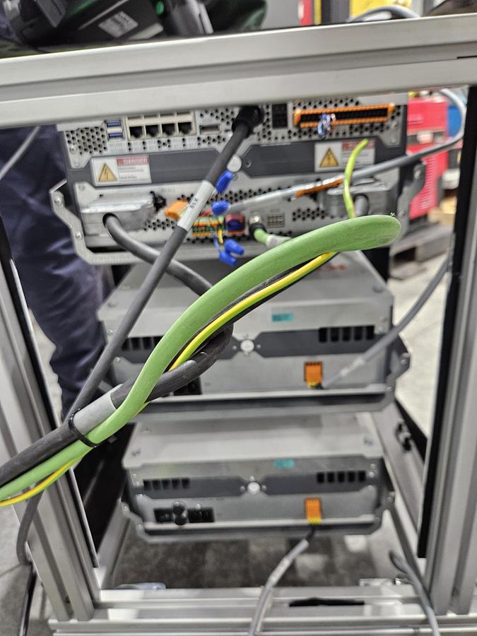 Used KUKA KR10 R1100-2HO Food Grade Industrial Robot With KRC5 Micro Controller