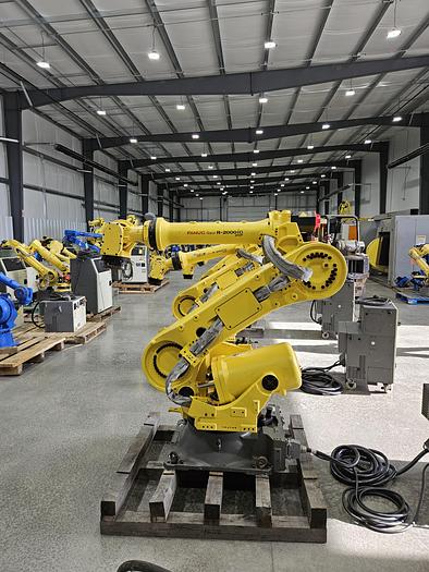 Used Fanuc R-2000ic/210F Industrial Robot With R-30ib Controller