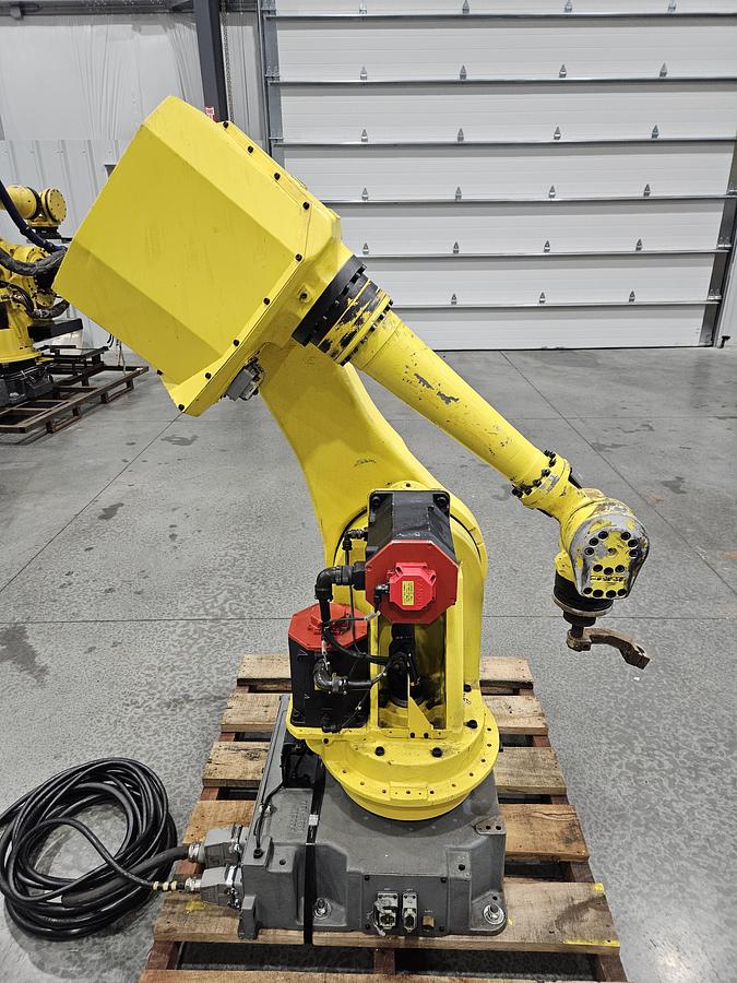 Used Fanuc M-710ib/45 Industrial Robot With R-J3ib Controller
