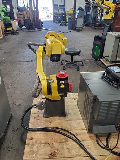 Used Fanuc M-10ia/10M Industrial Robot With R-30ib Controller