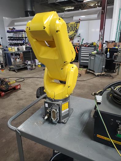 Used Fanuc LR Mate 200iD/7H Industrial Robot With R-30ib Controller