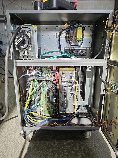 Used Fanuc R-2000ic/210F Industrial Robot With R-30ib Controller