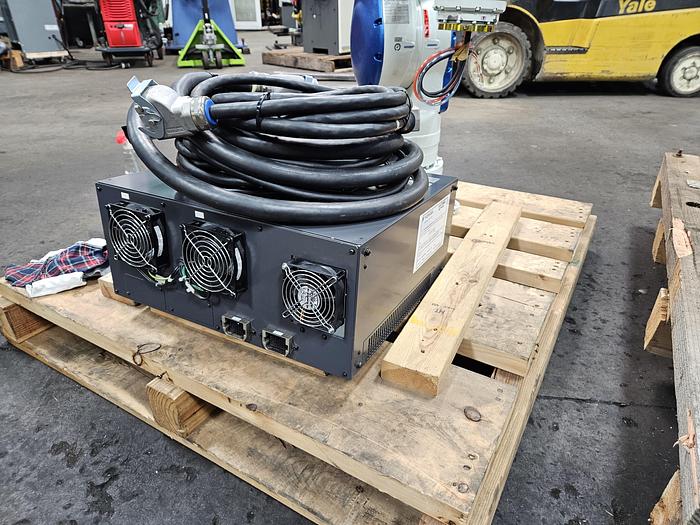 Used Yaskawa Motoman SIA20F Industrial Robot With FS100 Controller