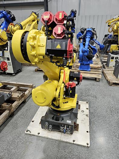 Used Fanuc R-2000ic/210F Industrial Robot With R-30ib Controller