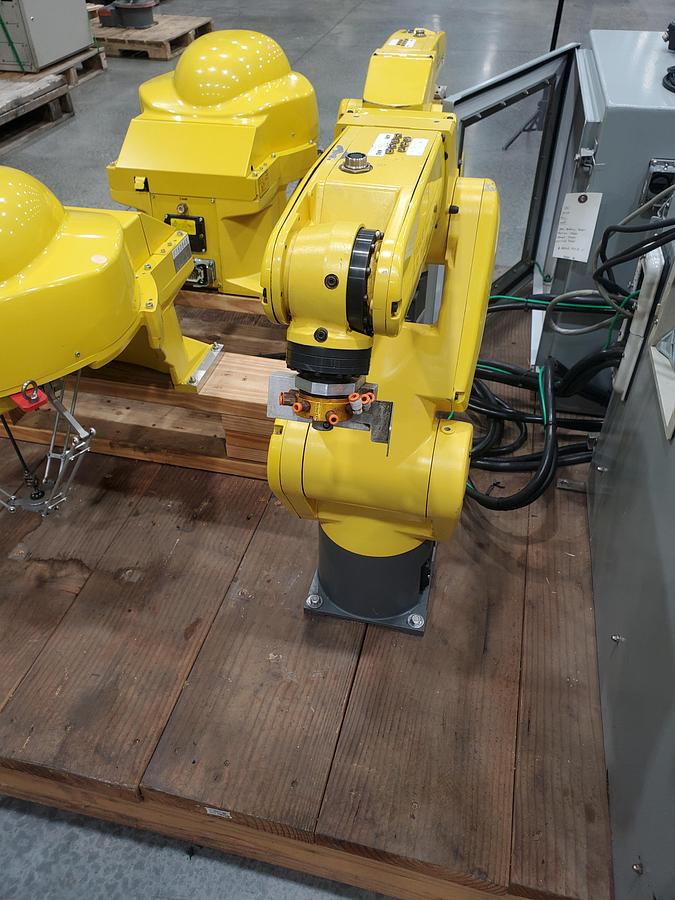 Used Fanuc LR Mate 200iC/5H and M-1ia Dual Arm Robot 