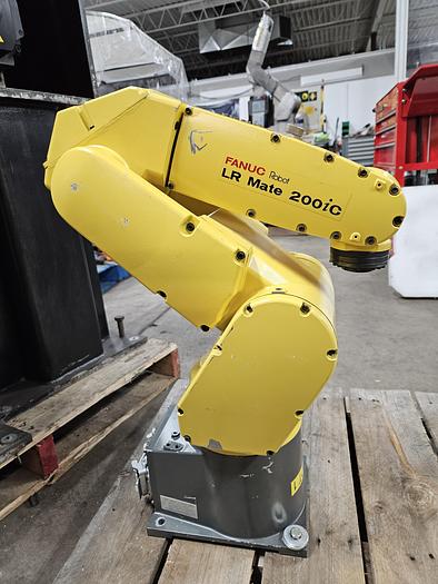 Used Fanuc LR Mate 200ic Industrial Robot With R-30ia Controller