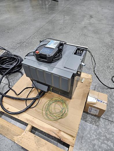 Used Fanuc M-410ic/315 Industrial Palletizing Robot With R-30ib Plus Controller