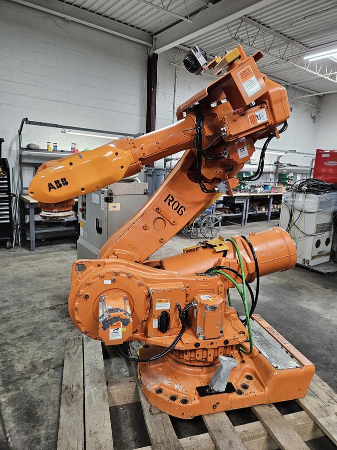 Used ABB IRB 6650S-200/3.0 Industrial Robot With S4C Plus Controller