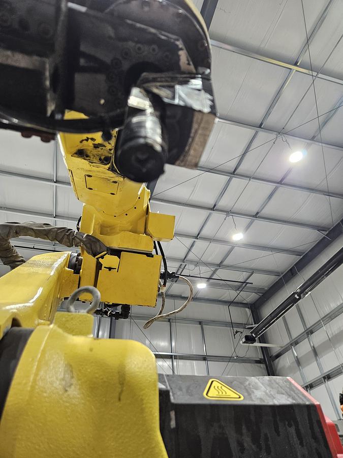 Used Fanuc M-20ia Industrial Robot with R-30ib Controller