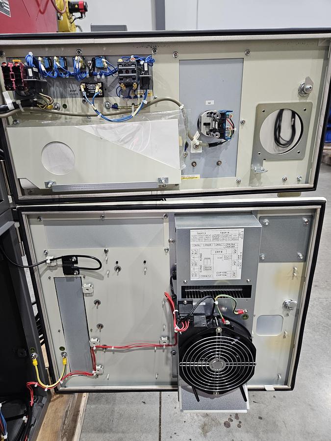 Used Fanuc M-10ia/12 Industrial Robot With R-30ib Controller