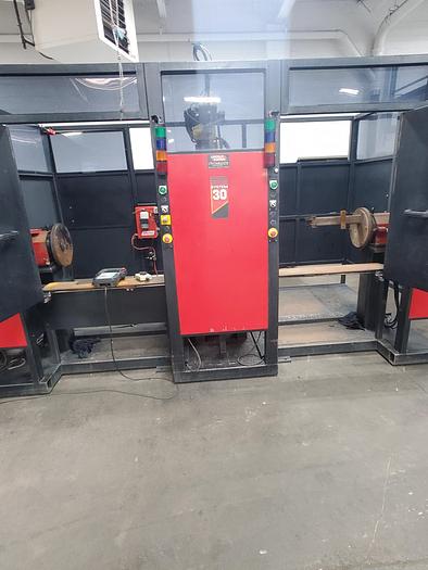 Used Lincoln System 30 With Fanuc Arcmate 100ib Industrial Robot and Lincoln Powerwave 455M