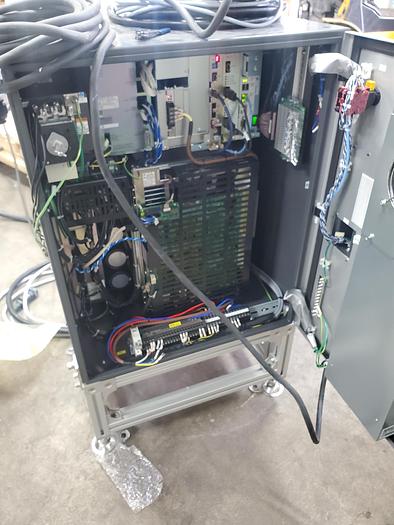 Used Yaskawa Motoman MH50II Industrial Robot With DX200 Controller