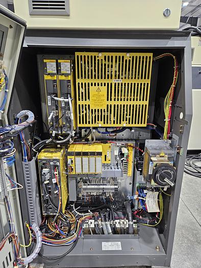 Used Dual Fanuc M-710ic/20L Industrial Robot System With 35' Track