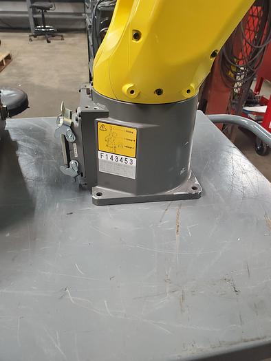 Used Fanuc LR Mate 200iD/7H Industrial Robot With R-30ib Controller