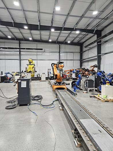 Used KUKA KR210 R2700 Prime Industrial Robot With 40 Foot KUKA Track
