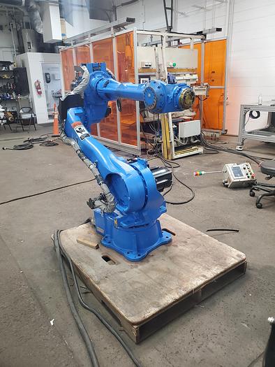 Used Yaskawa Motoman MH80 With DX100 Controller