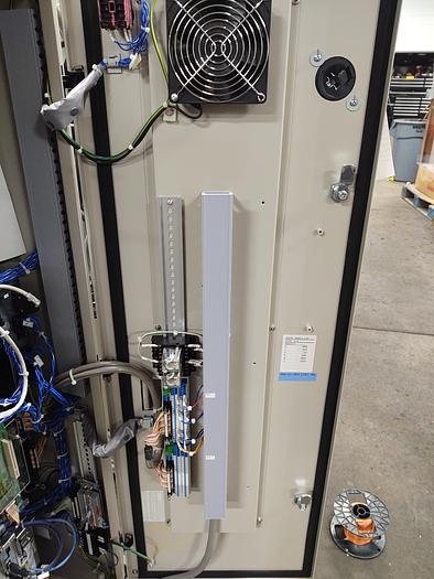 Used 2013 Yaskawa Motoman MH6-10 Industrial Robot with DX100 Controller