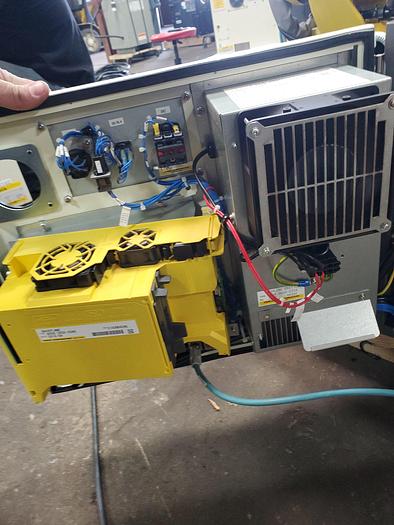 Used 2016 Fanuc M-10ia/12 With R-30ib Controller, Vision, and Custom EOAT with 2 finger and 1 suction gripper - F187108