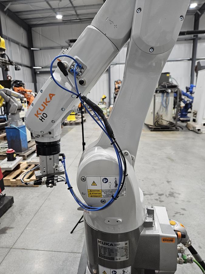 Used KUKA KR10 R1100-2HO Food Grade Industrial Robot With KRC5 Micro Controller