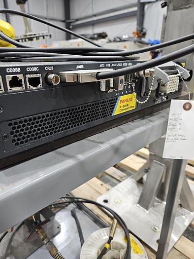 Used Fanuc SR-12ia Industrial SCARA Robot With R-30ib Plus Controller - Unused