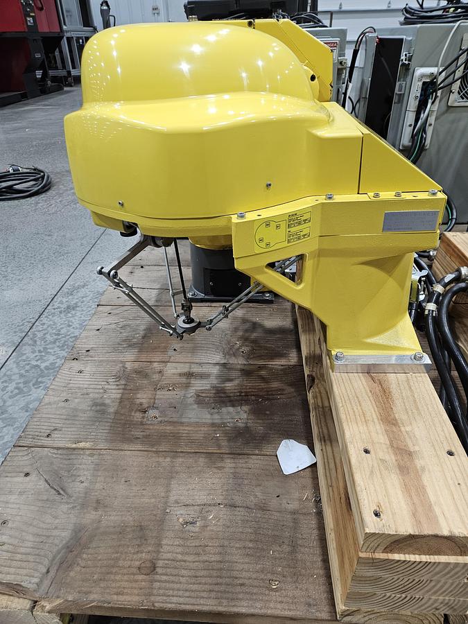 Used Fanuc LR Mate 200iC and M-1ia Dual Arm Robot - F110578