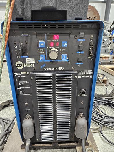Used Yaskawa Motoman EA1900N Industrial Welding Robot With Miller Welder and Dual Headstock