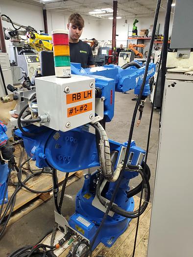 yamaさま専用 Yaskawa Motoman AR-series robots offer high-speed welding