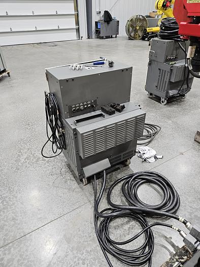 Used Fanuc R-2000ic/210F Industrial Robot With R-30ib Controller