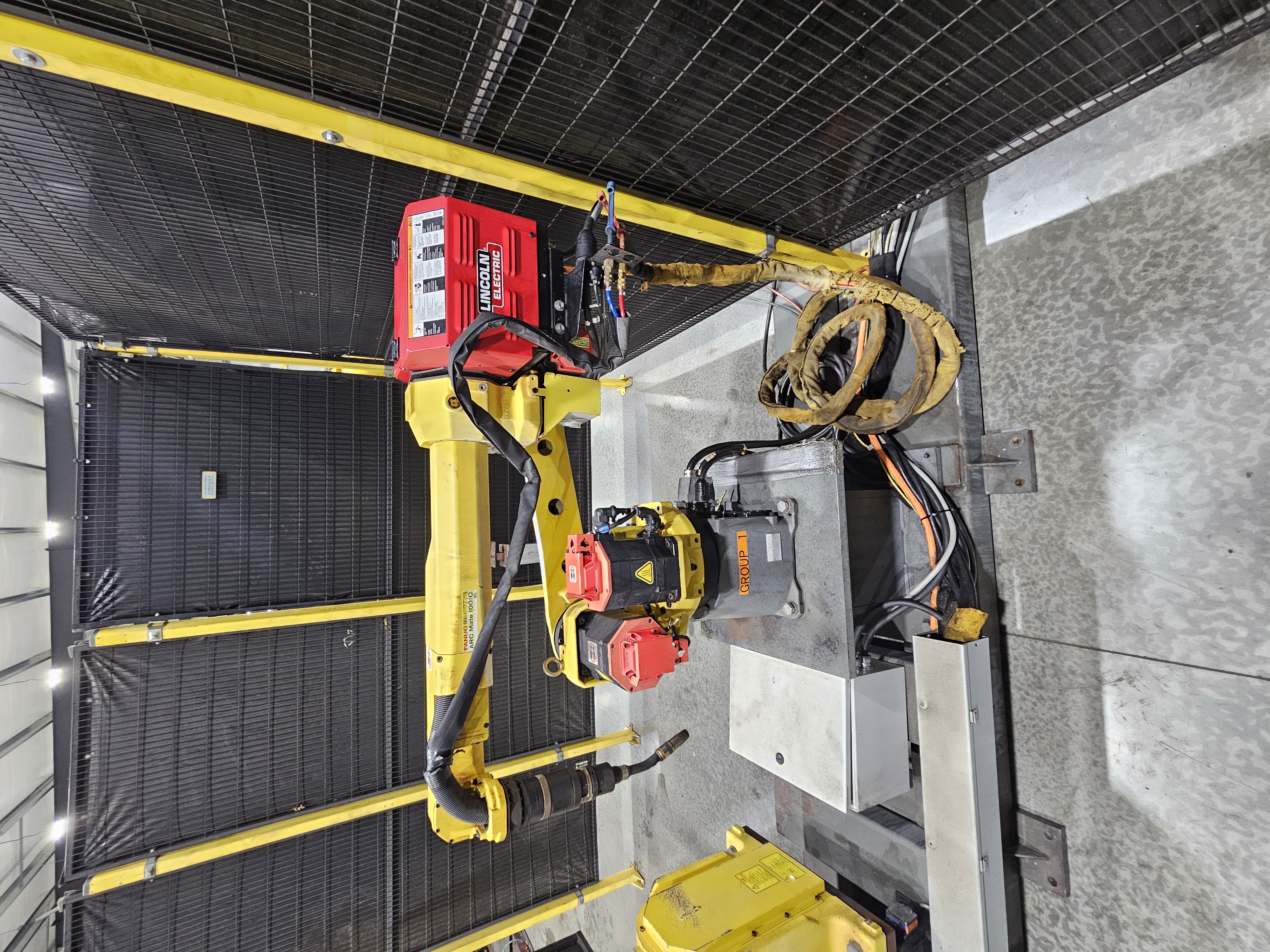 Used Complete FANUC Robotic Welding Cell W/ FANUC Arcmate 100ic/6l R-30ia Controller and Dual Tilt Rotate Positioners