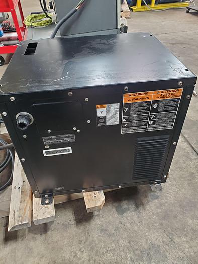 Used 2008 Fanuc Arcmate 100ic Industrial Robot with R-30ia Controller, Lincoln PW i400, and Cool Arc 40 - Only 25.5 Running Hours