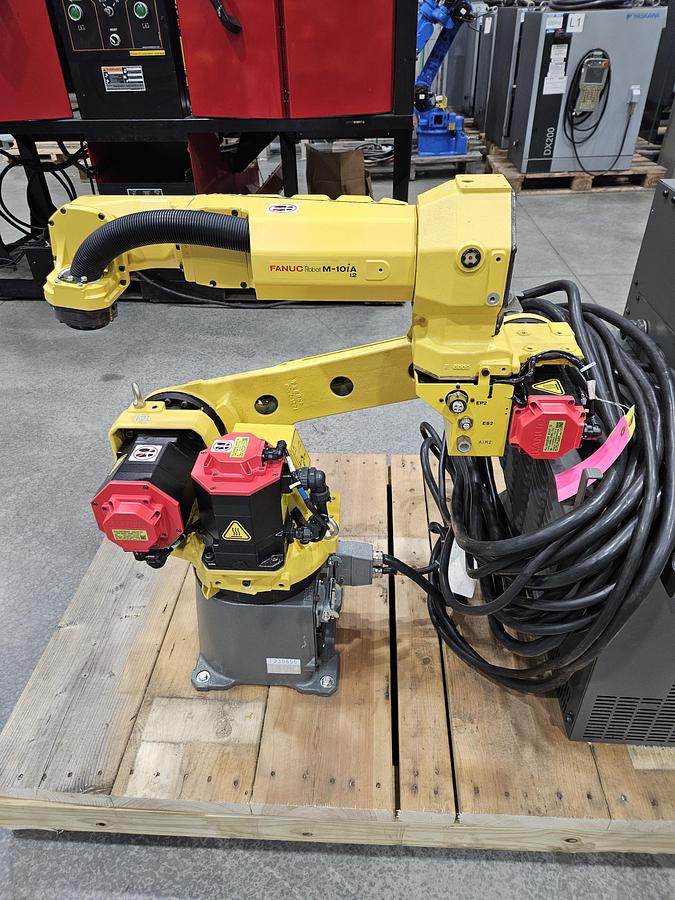 Used Fanuc M-10ia/12 Industrial Robot With R-30ib Controller