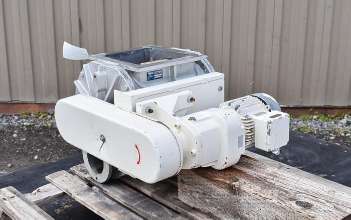 D'occasion USED ROTARY AIR LOCK VALVE, SIZE: 10'' X 4'' BLOW-THROUGH, CAST ALUMINUM, REIMELT