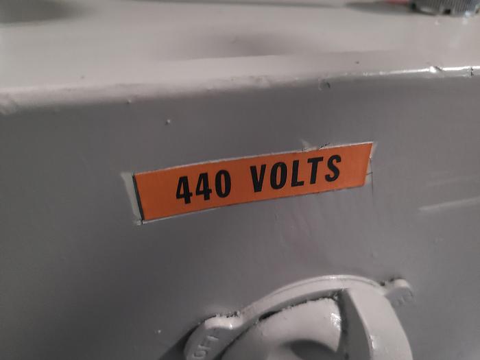 Used DoAll Model C-4 Metal Cutting Bandsaw