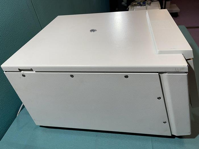 Used Kendro / Heraeus function line Labofuge 400 Zentrifuge