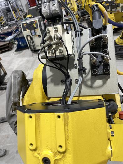 Used FANUC M20iA 6 AXIS ROBOT WITH R30iB PLUS CONTROLLER