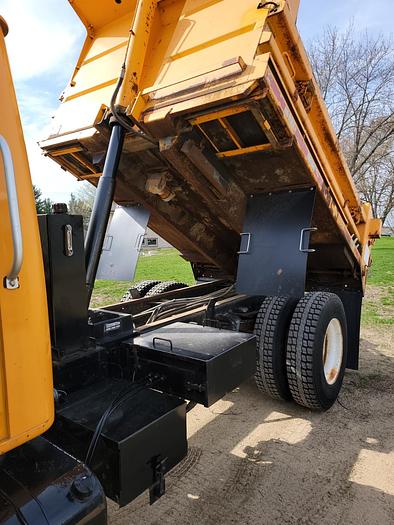 Used 2002 International 4900