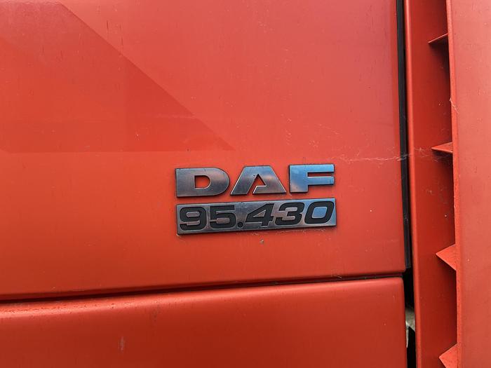 Gebruikt 2005 DAF 95 XF430 EURO 3 MANUAL