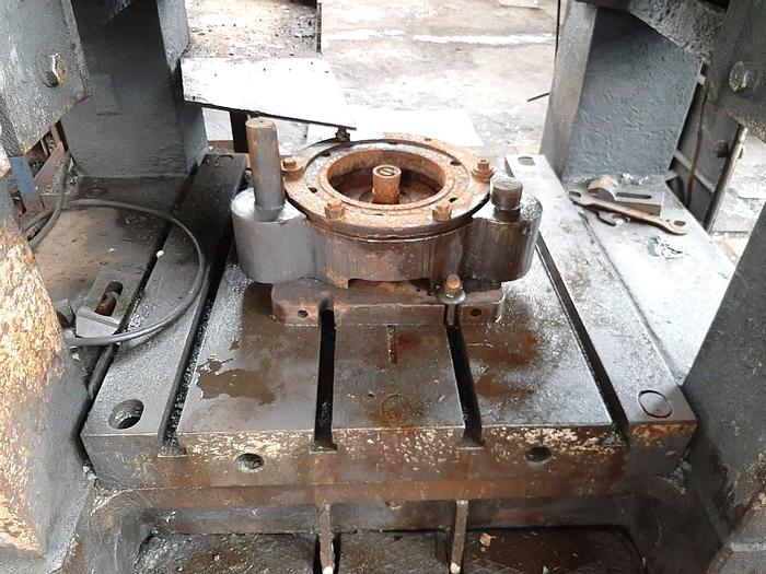 Used Press Trimming K9538